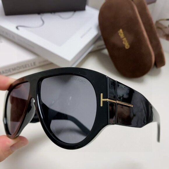 Tom Ford sunglasses main image 4